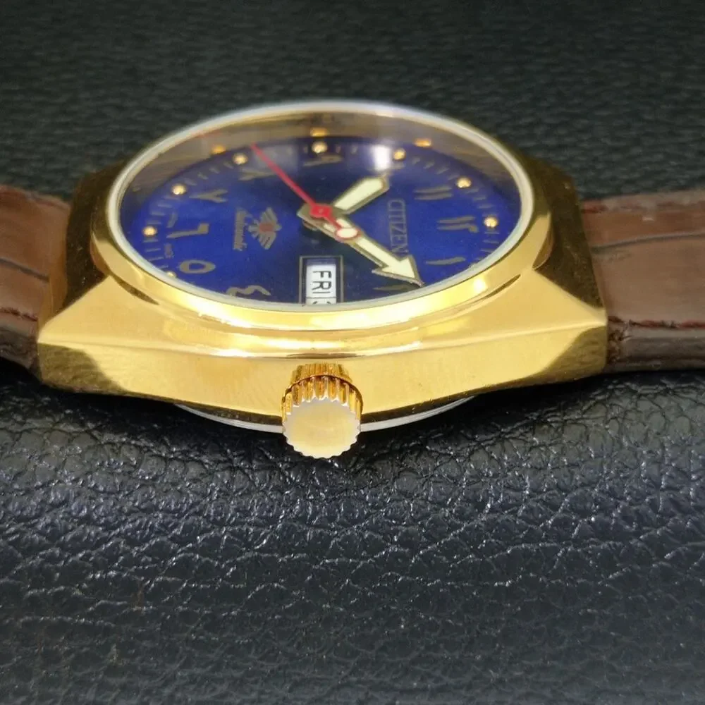 Vintage 1976 Citizen Automatic Mens Gold Watch W/daydate & Blue accents